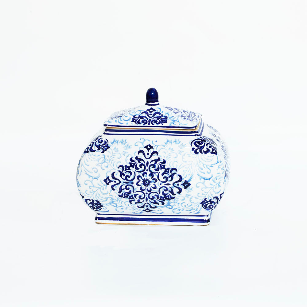 Porcelain Blue and White Jinger Jar
